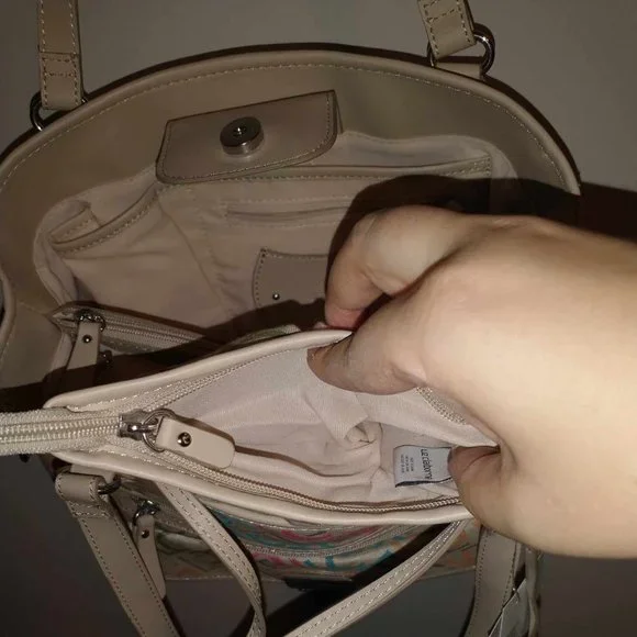 NWT Liz Claiborne Handbag, khaki with multi color LC's, - Picture 13 of 16